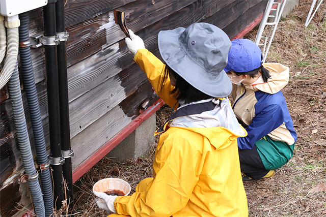 乾燥した日が続いたのでよくしみ込む